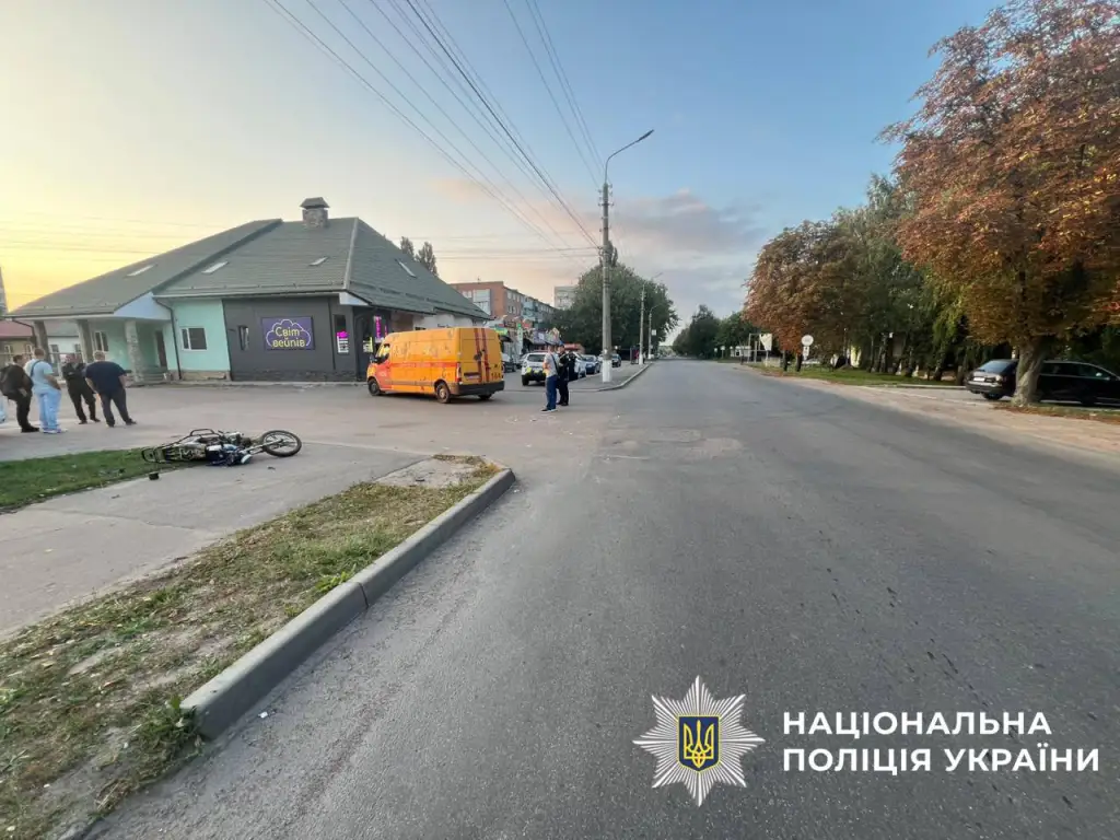 У Конотопі внаслідок ДТП постраждав 17-річний мопедист