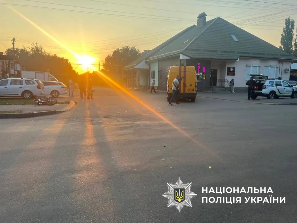 У Конотопі внаслідок ДТП постраждав 17-річний мопедист