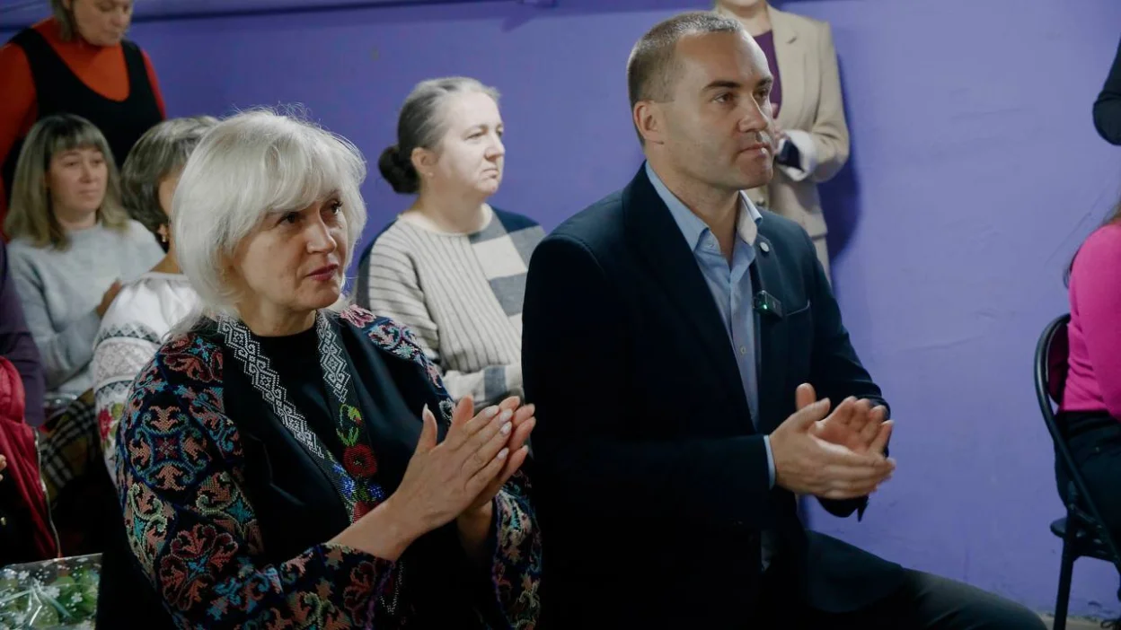 Ямпільські освітяни отримали заслужене визнання напередодні Дня вчителя