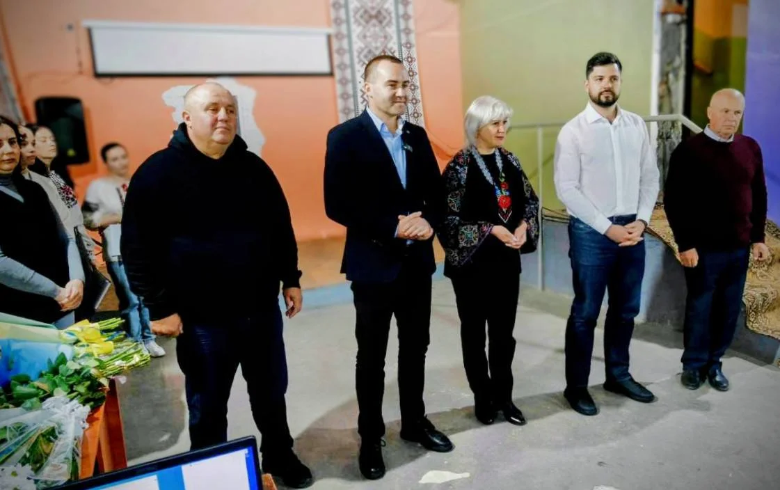Ямпільські освітяни отримали заслужене визнання напередодні Дня вчителя