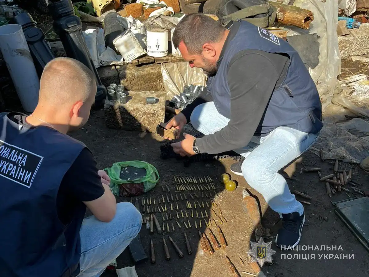У Сумському районі поліція затримала чоловіка за зберігання боєприпасів і вибухових речовин без дозволу
