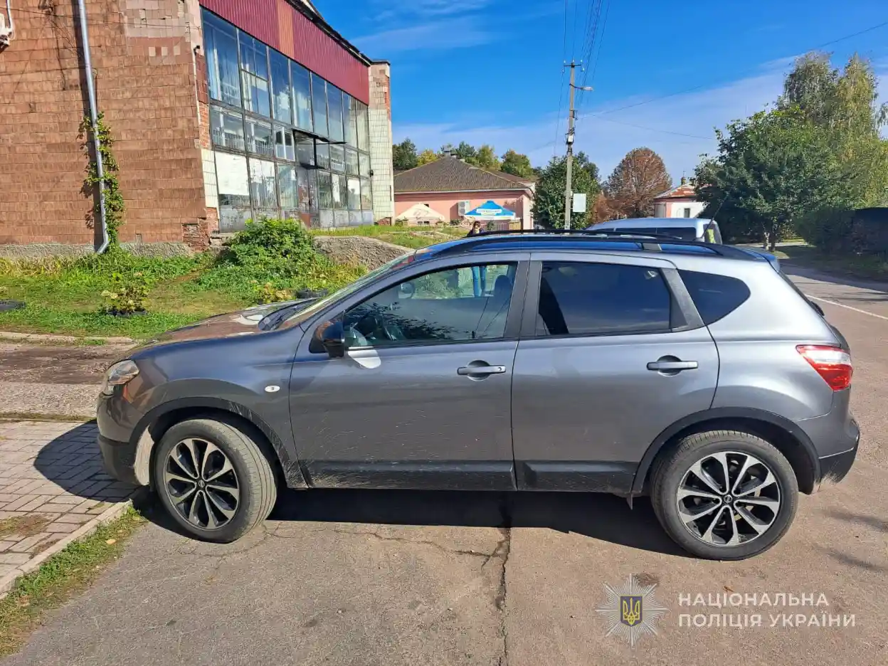 У Кролевці на перехресті автомобіль збив жінку на велосипеді