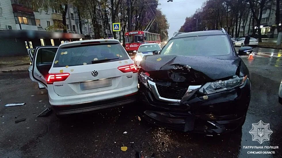 У Сумах водійка Volkswagen спричинила потрійну автопригоду