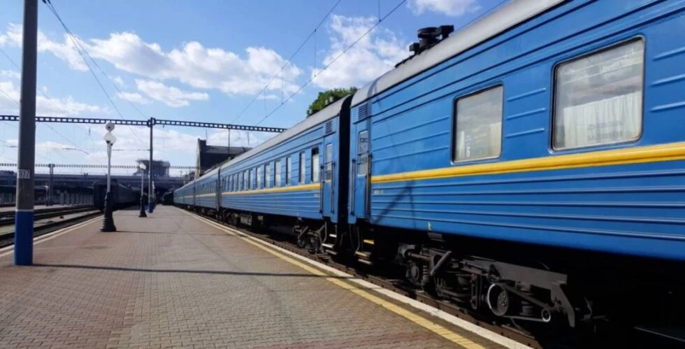 Укрзалізниця нагадує про важливість налаштування пуш-повідомлень в мобільному застосунку