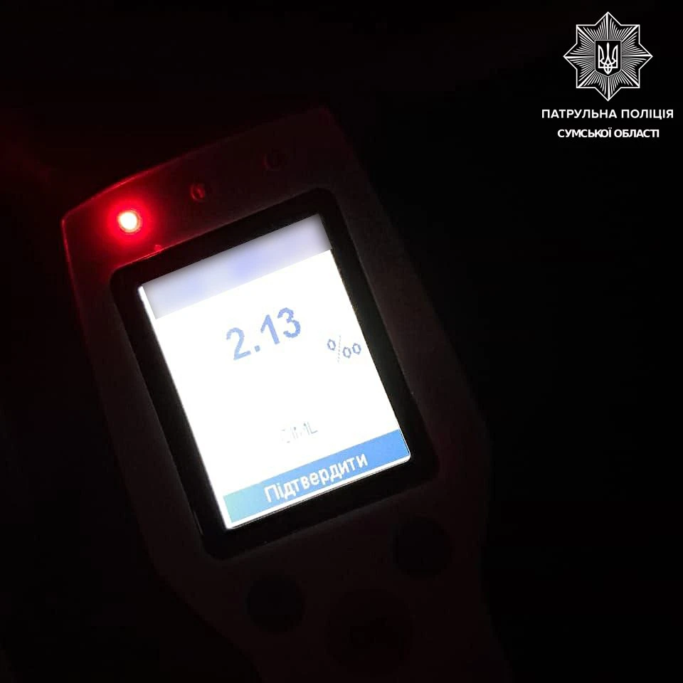 У Сумах патрульні зупинили п’яного водія за кермом SAAB
