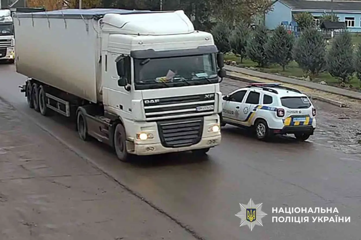 На Сумщині вантажівка смертельно травмувала чоловіка у Миколаївці