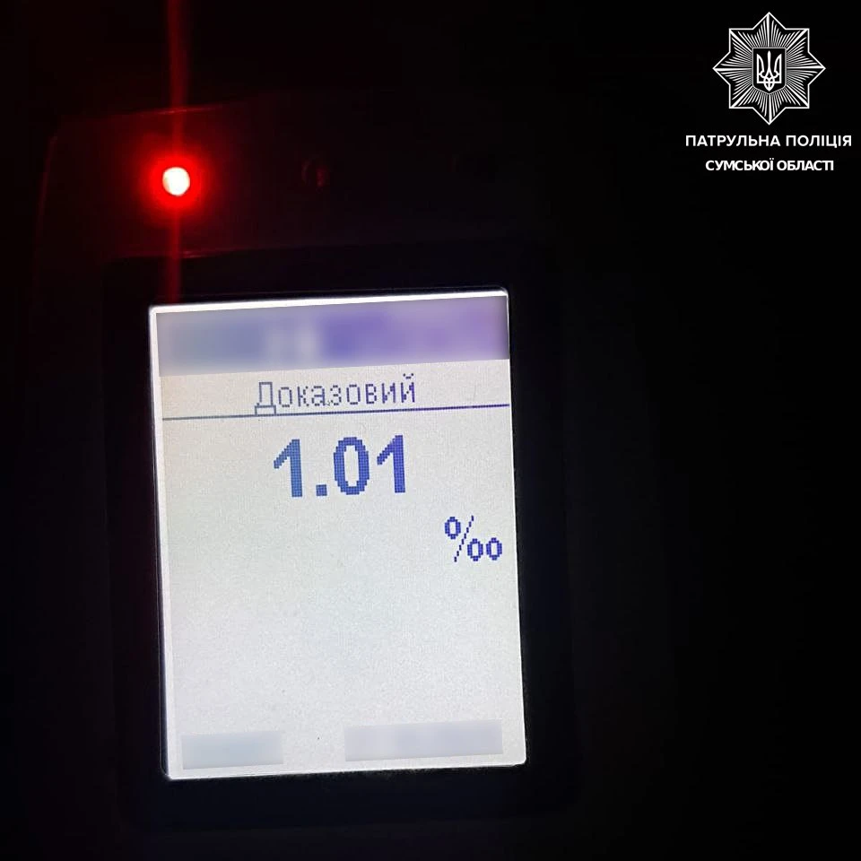 У Сумах жінку затримали за кермом напідпитку та без прав