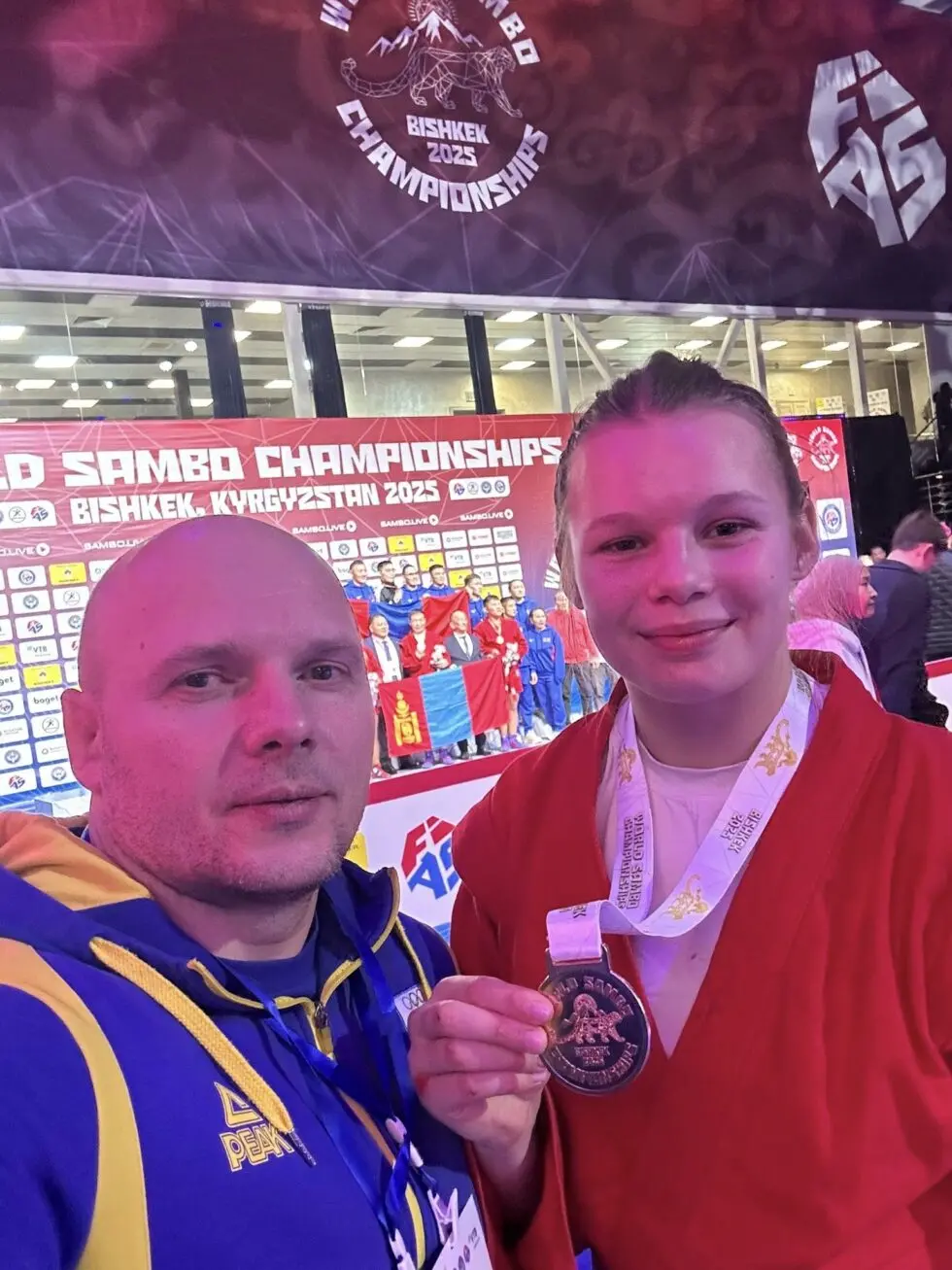 Охтирська самбістка Ангеліна Величко здобула чемпіонське «золото»