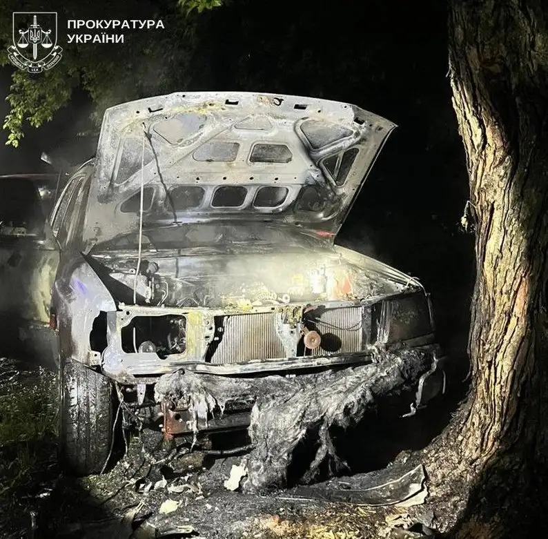 На Сумщині передадуть до суду 20-річного юнака, якому інкримінують підпал трьох авто військових