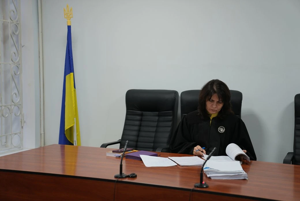 У справі про смертельну бійку в сумському ТЦК суд перейшов до дослідження письмових матеріалів