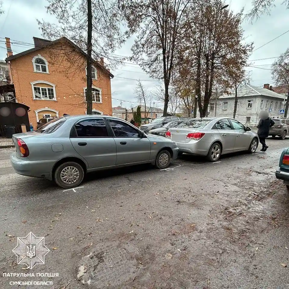 У центрі Сум сталася ДТП за участю ЗАЗ та Chevrolet