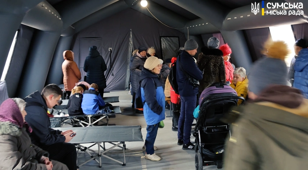 Суми розгортають мережу підтримки для містян після масових відключень світла