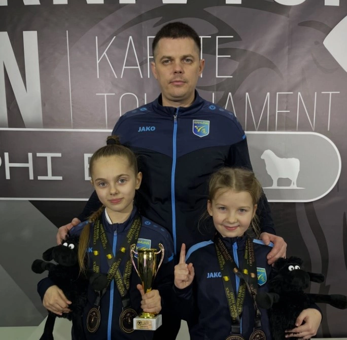 Сумські каратисти блискуче виступили на CHERNIVTSI OPEN KARATE ’25