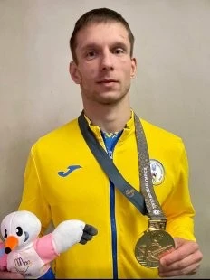 Сумський борець Сергій Сущевський здобув бронзу на Дефлімпіаді в Токіо