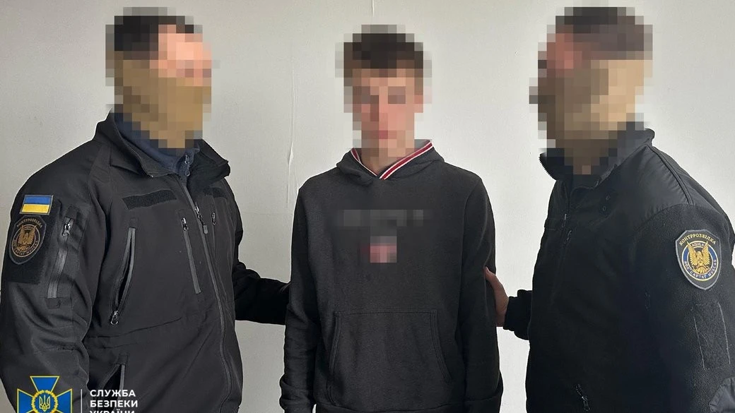 У Києві затримали підлітка, якого підозрюють у підриві двох вибухівок у Дніпрі