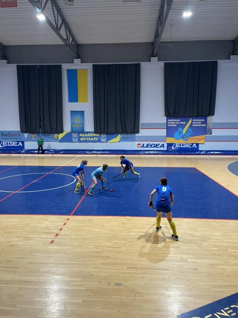 Сумські команди на крок попереду у чемпіонаті України з індорхокею