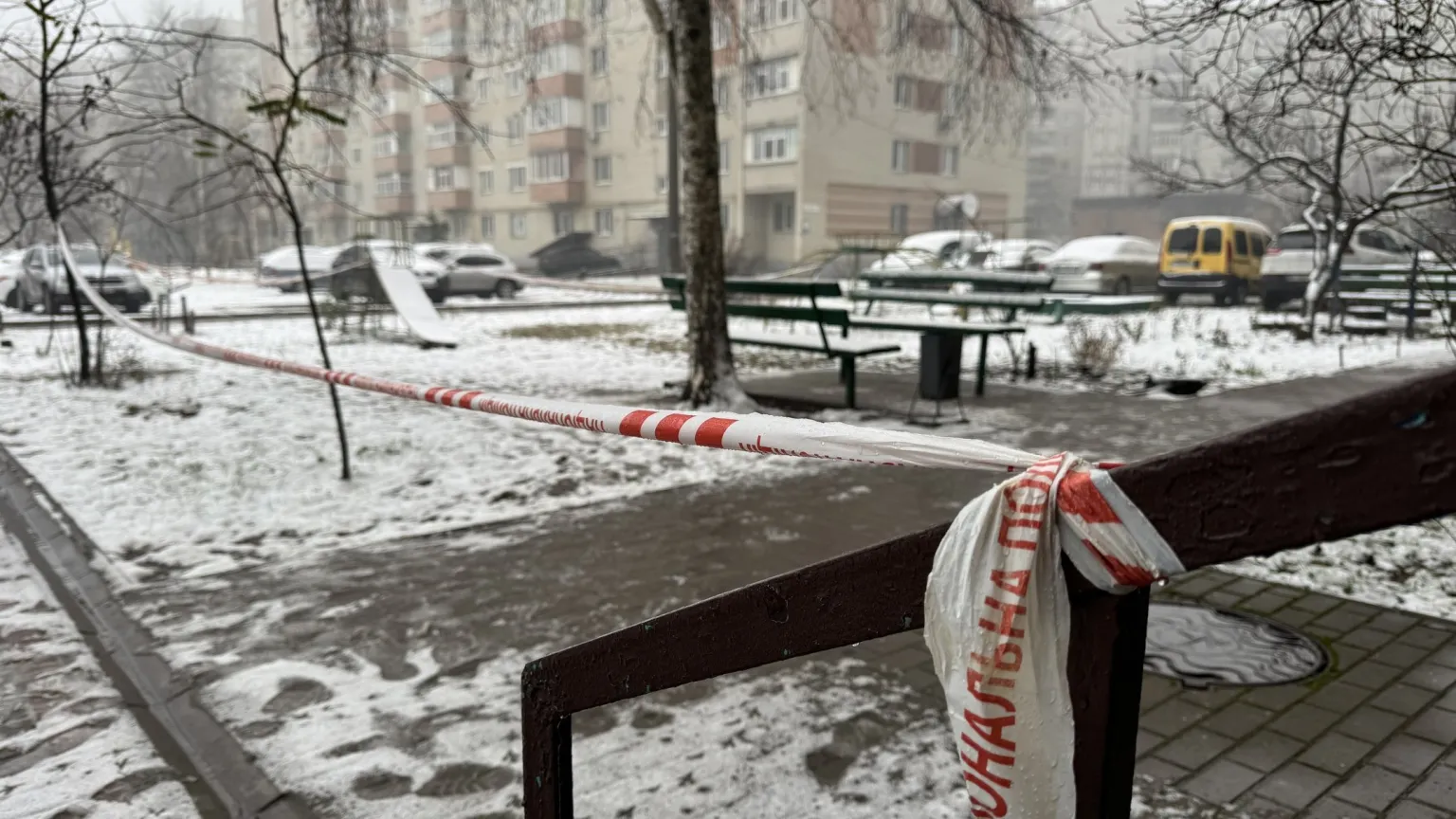 У Сумах шестеро підлітків поранені внаслідок стрілянини: затримано підозрюваного