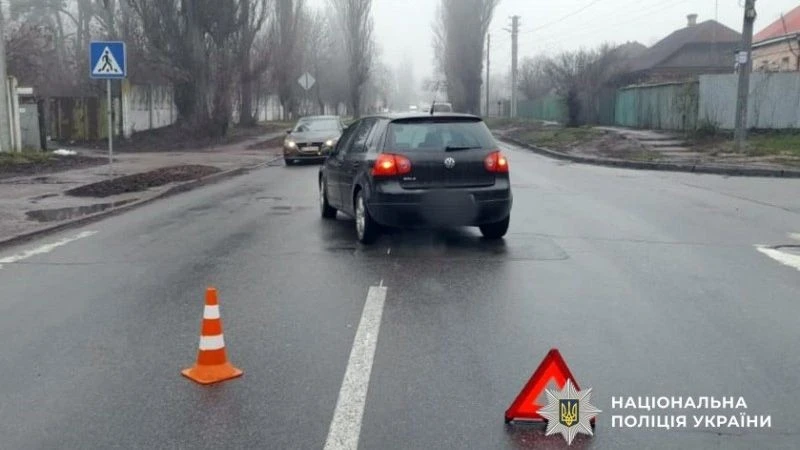 У центрі Полтави автомобіль збив пішохідку: поліція з’ясовує обставини