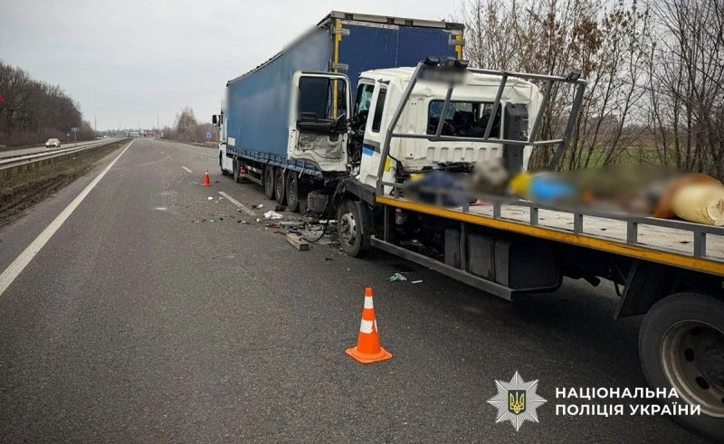 ДТП на Полтавщині: вантажівки зіткнулися на автодорозі Київ – Харків