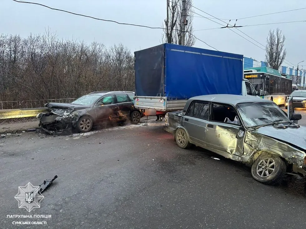Аварія у Сумах: постраждав водій, винуватець ДТП