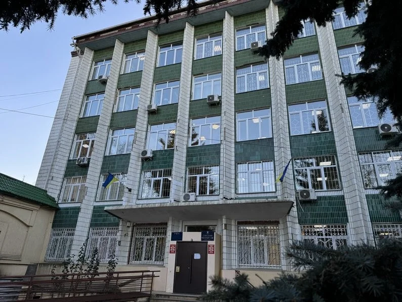 Суд над смертельною бійкою в ТЦК Сум: деталі експертизи та свідчення обвинуваченого