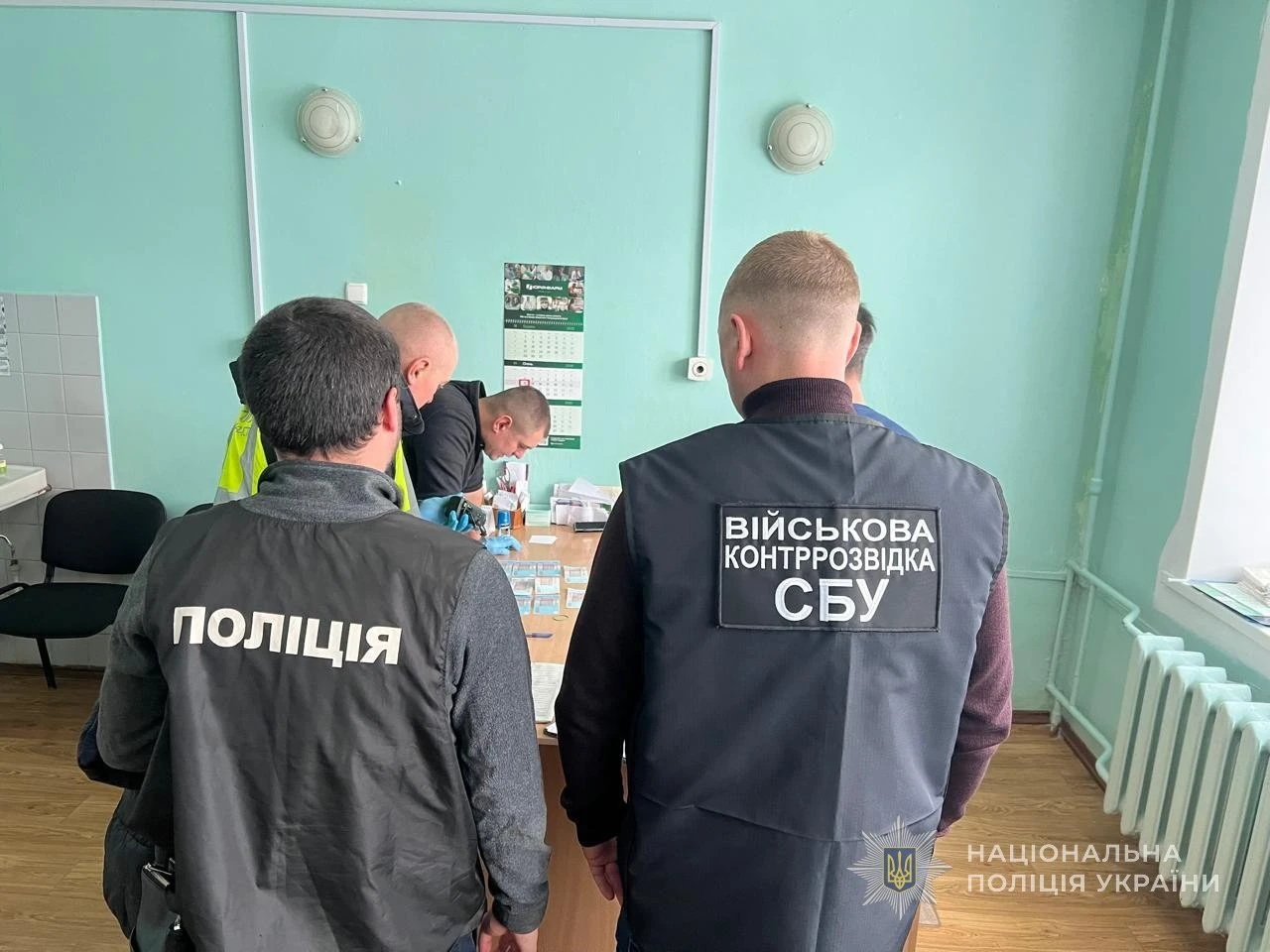 Лікаря Тростянецької лікарні підозрюють у хабарництві