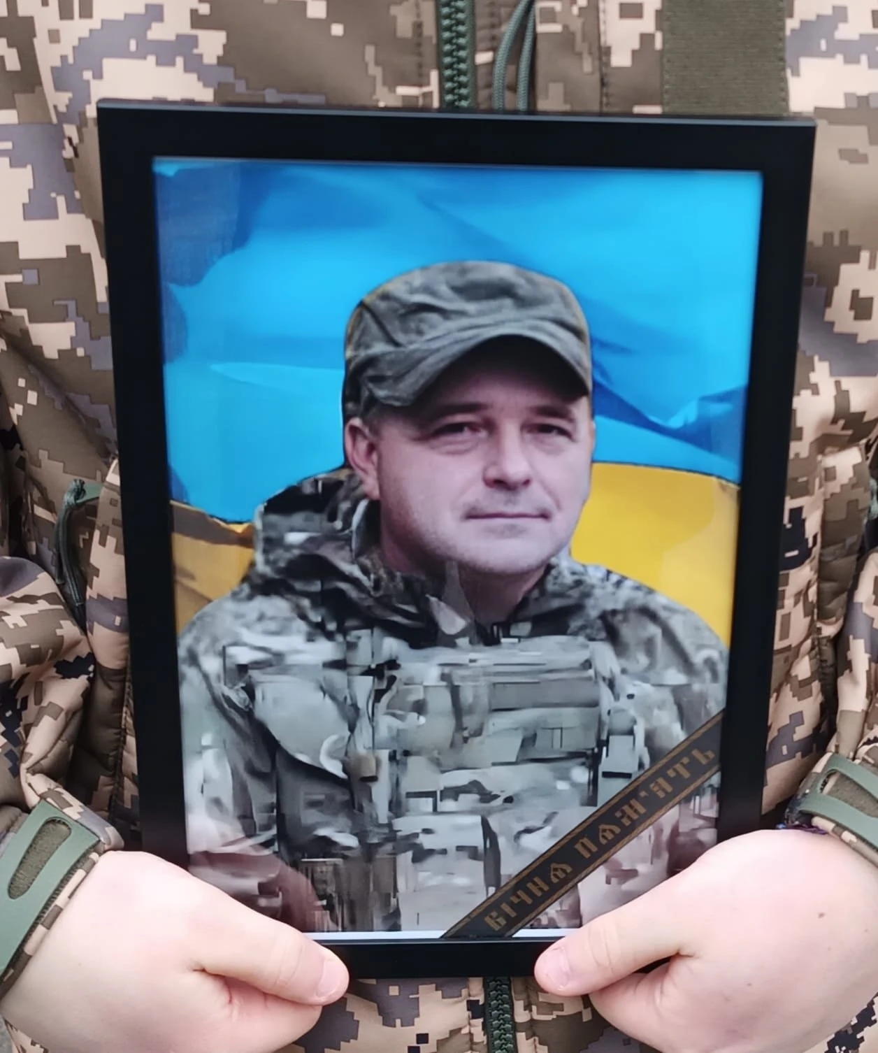 Остання шана воїну: Суми провели в дорогу захисника Володимира Малошука