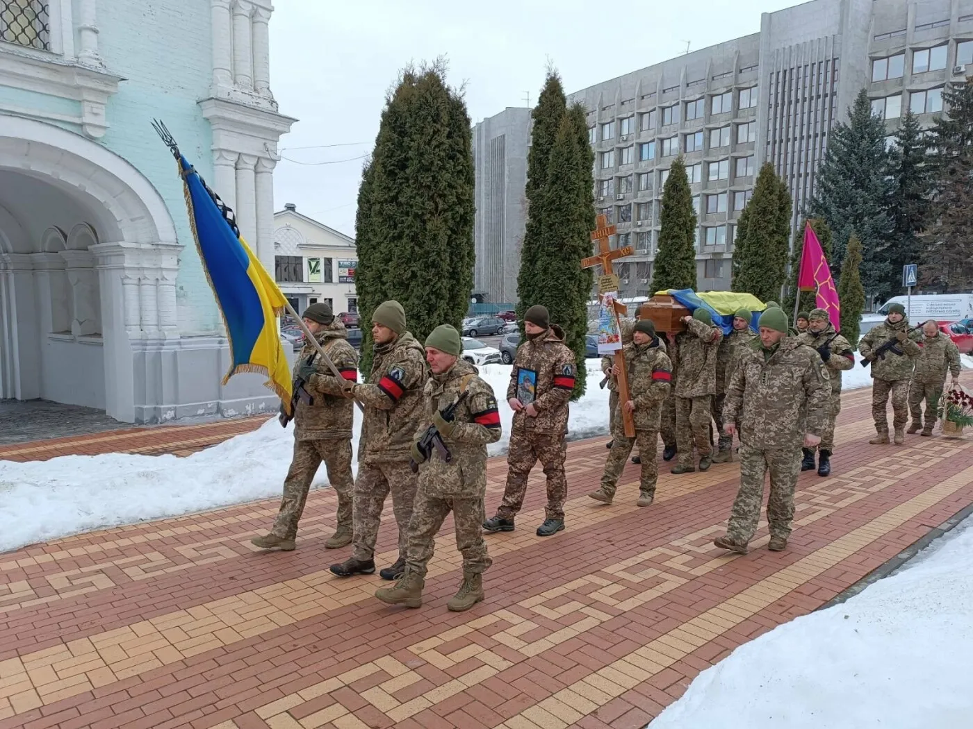 Остання шана воїну: Суми провели в дорогу захисника Володимира Малошука