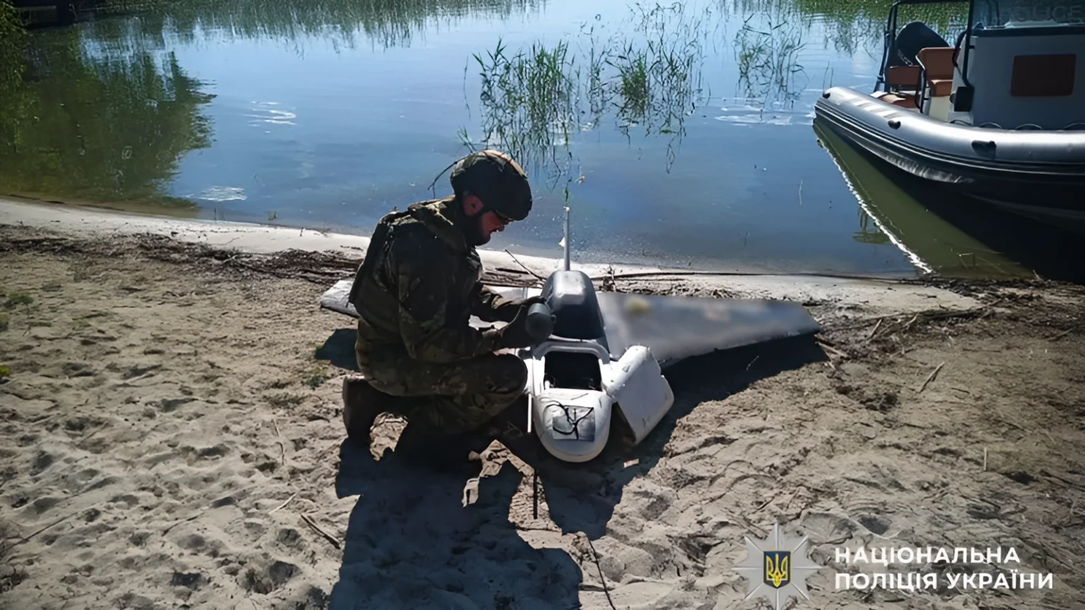 Небезпечна знахідка у річці: на Полтавщині вибухотехніки ліквідували бойову частину БпЛА